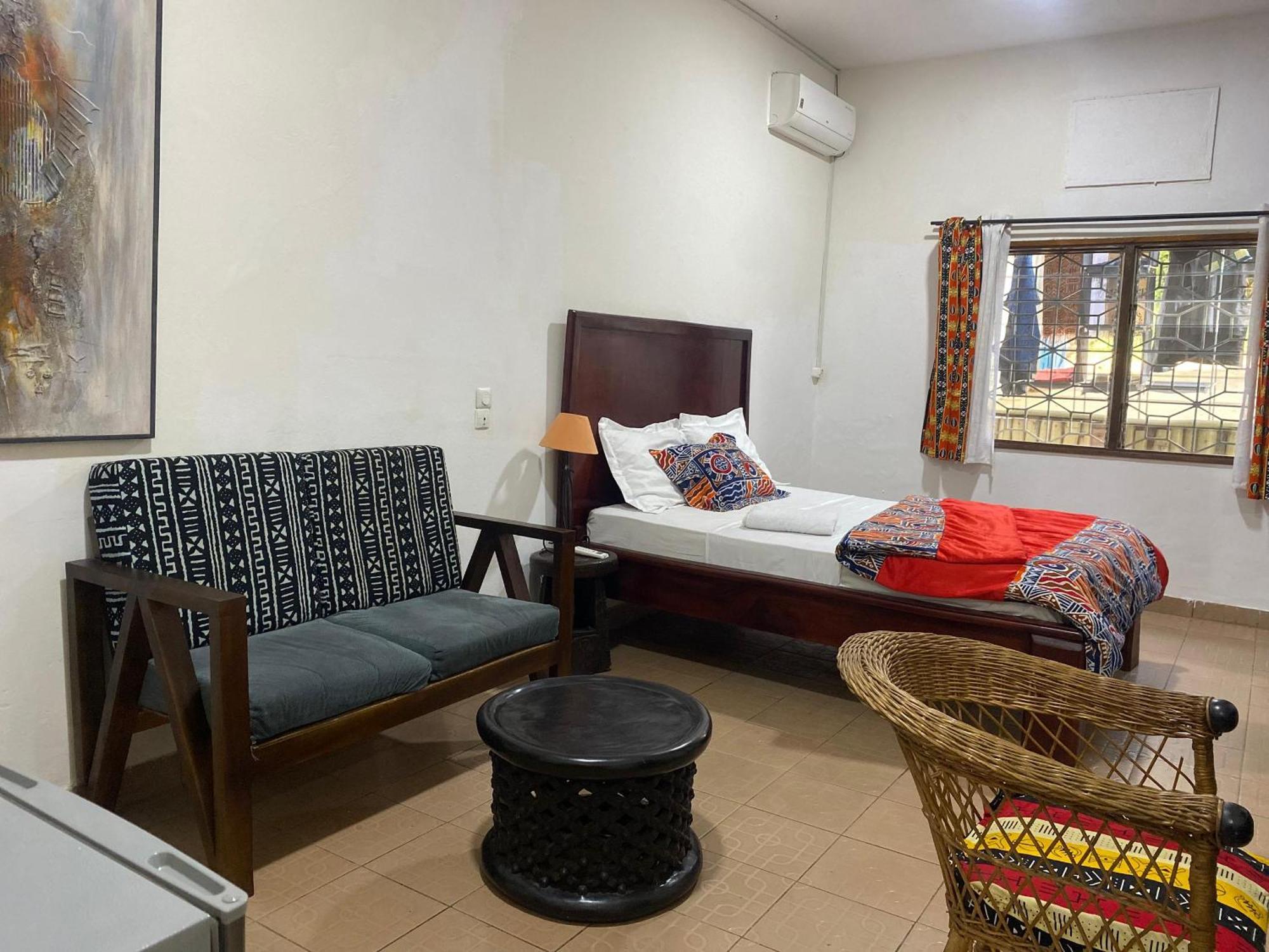 Yaoundé Fiiaa酒店 外观 照片